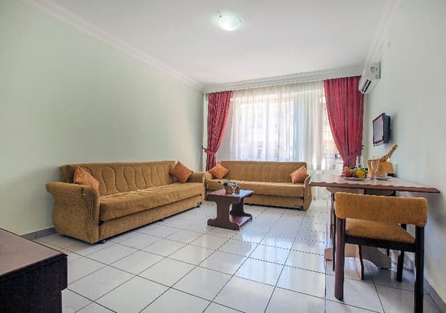 FAMILY ROOM CONNECTING ROOM