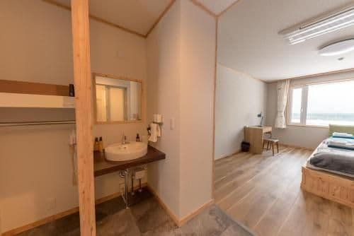 Twin Bed Room