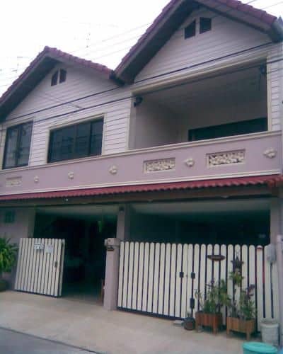 ชมหาด เกสท์เฮ้าส์ ชมหาด เกสท์เฮ้าส์