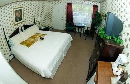 Parkway Inn - Waynesville0