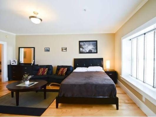 Hollywood Studios Apartment4