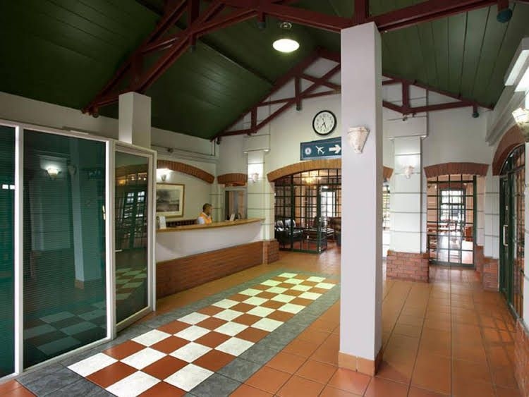 Train Lodge0