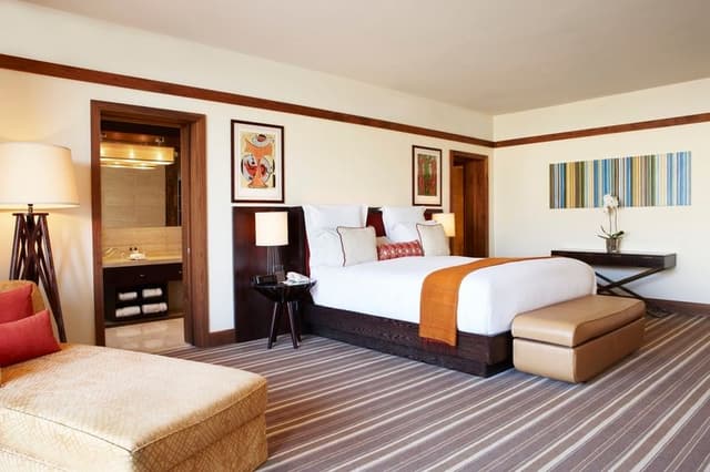 SUITE ONE BEDROOM