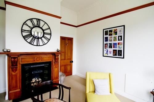 Hosking House2
