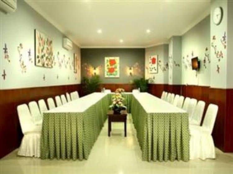 Ghotic Hotel Ghotic Hotel