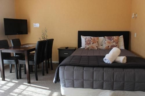 Malones Spa Motel2