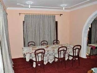 John's Lodge0