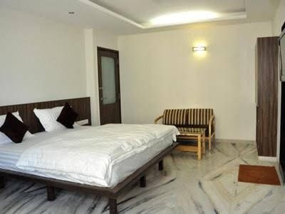Hotel Grand Ambience3