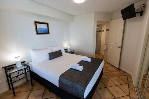 Executive One-Bedroom Apartment - Rooftop