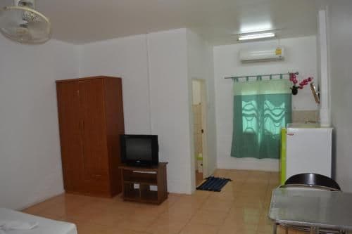 Studio (2 Adults)