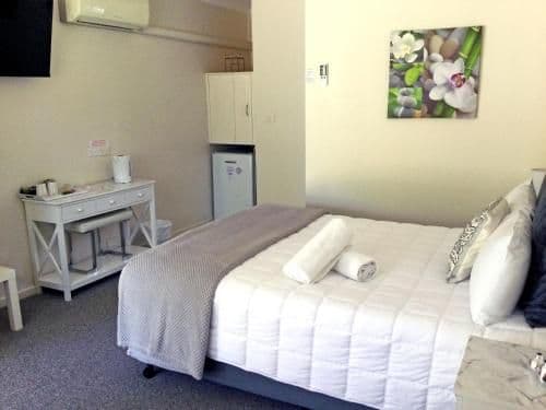 Queen Room
