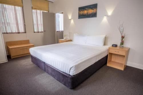 Superior King with Lounge