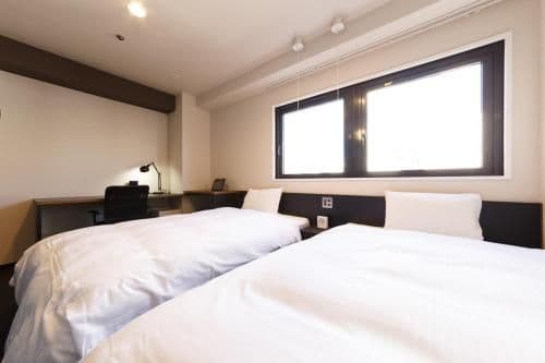 Twin Room with Bathroom - Non-Smoking
