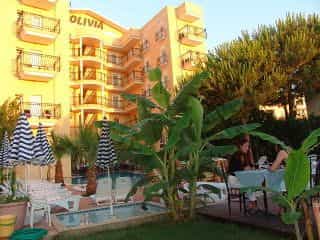 Olivia Family Suites