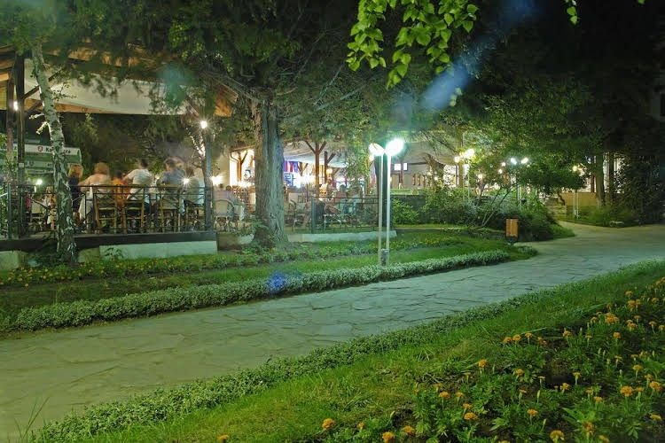 Oasis Park Hotel3
