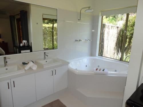 King Room with Spa Bath - Adult Only