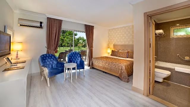 VILLA DELUXE
