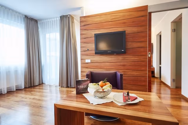 SUITE CAPACITY 3