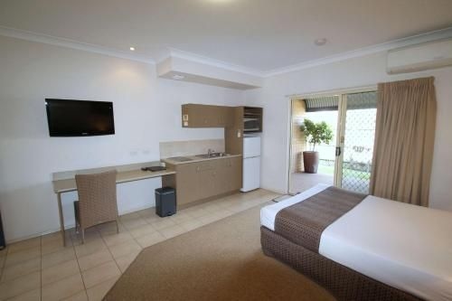 Midlander Motor Inn2