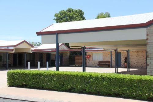 Midlander Motor Inn4