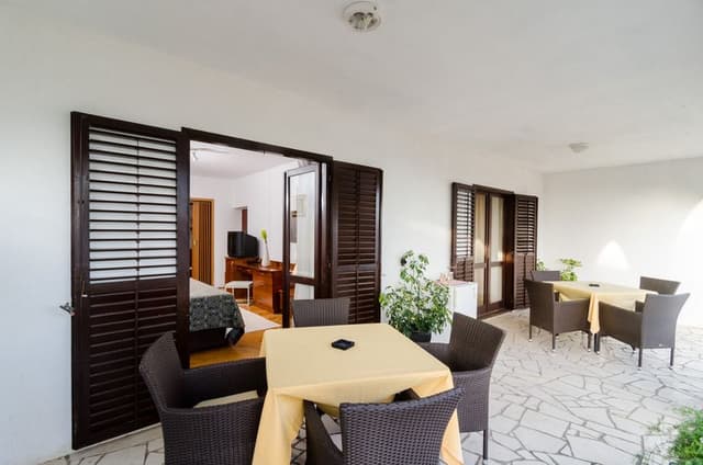 APARTMENT SEA VIEW WITH TERRACE