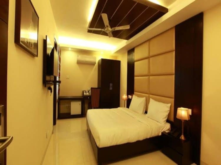Hotel Zara Grand1