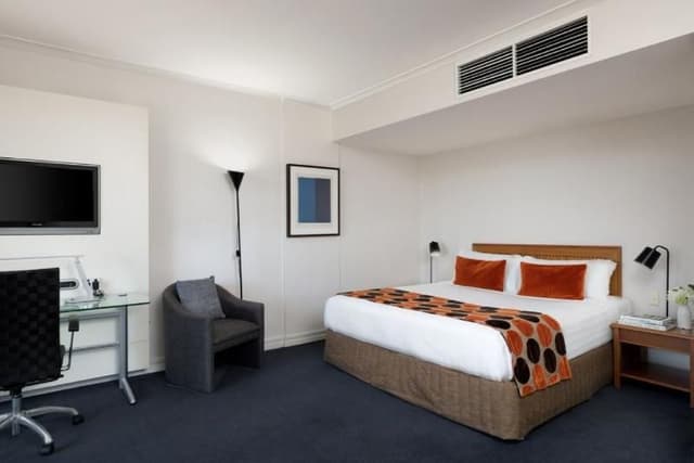 SUITE KING SIZE BED