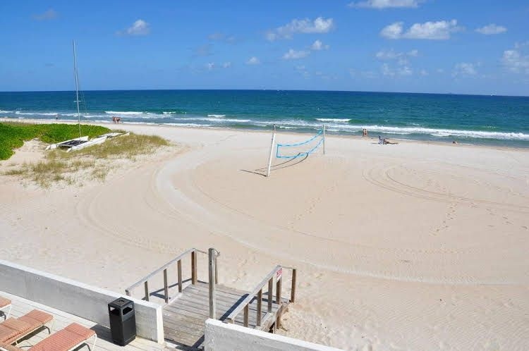 Coral Tides Resort & Beach Club2