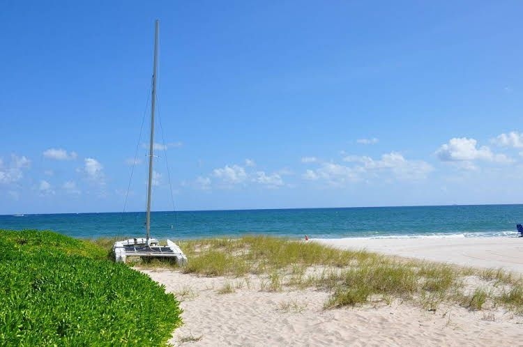 Coral Tides Resort & Beach Club3