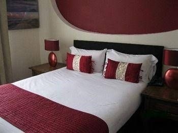โรงแรมเดอะเพิร์ล (The Pearl Hotel)4
