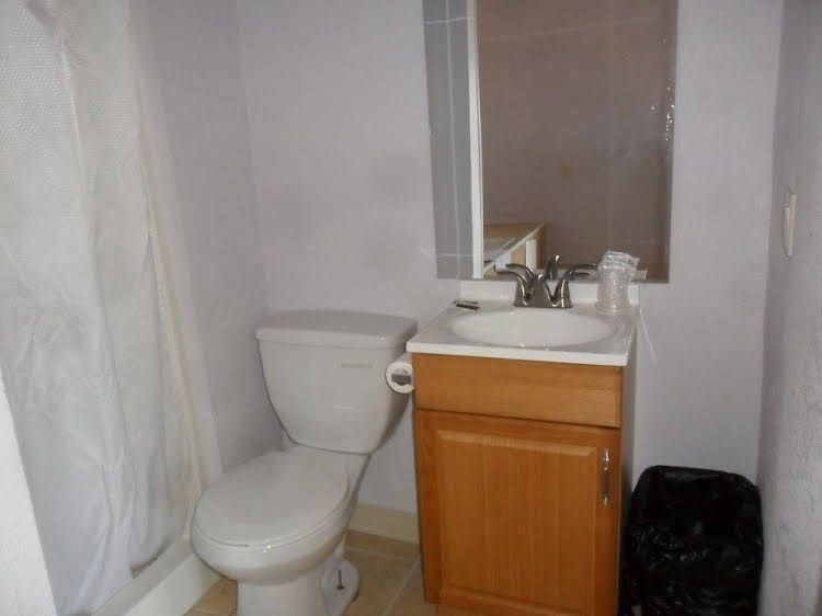 American Inn & Suites2