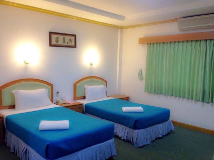 โรงแรมศรีสุพรรณ แกรนด์ รอยัล (Srisupan Grand Royal Hotel)4