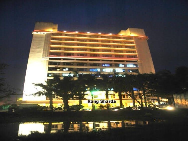 โรงแรมรัง ศารดา (Hotel Rang Sharda)0