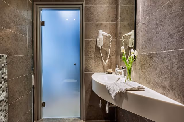 Double or Twin DELUXE GARDEN VIEW