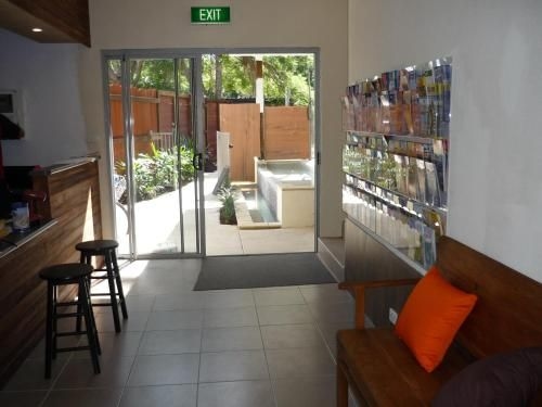 Noosa Flashpackers4