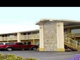 Big Spring Inn Madisonville1