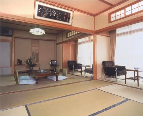Japanese-Style Deluxe Room with Shared Bathroom