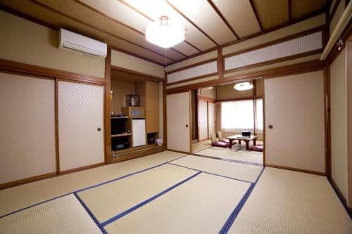 Japanese-Style Deluxe Room with Shared Bathroom