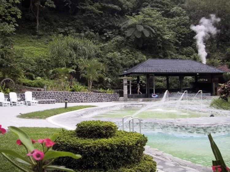 โรงแรมเรนโบว์ รีสอร์ท โรงแรมเรนโบว์ รีสอร์ท