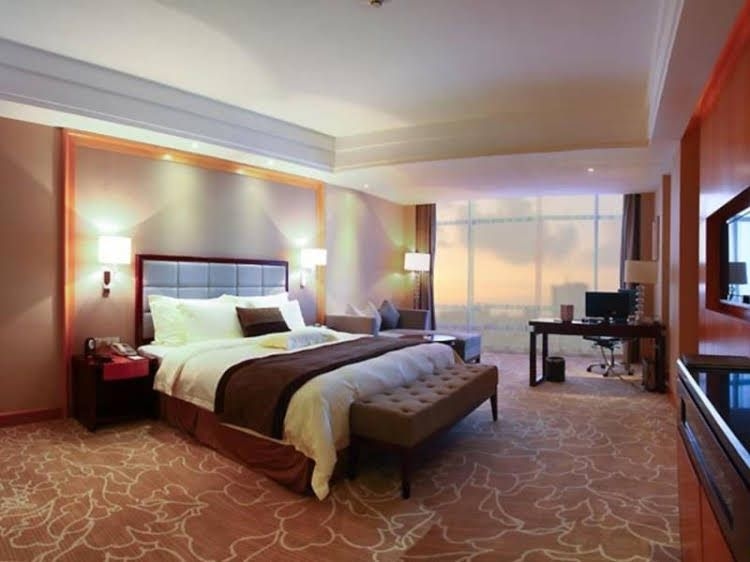 Nanhai Jiayi International Hotel3