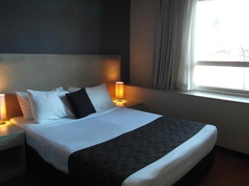 Statesman Hotel3