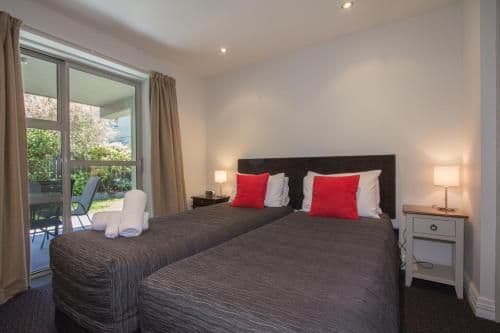 Two-Bedroom Apartment with Mountain View