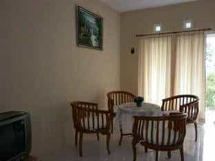 Villa Kampoeng Bali Salatiga Villa Kampoeng Bali Salatiga