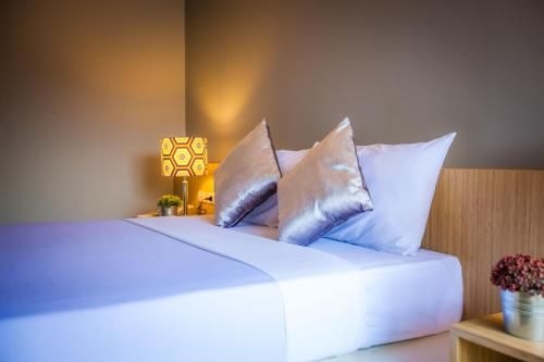 โรงแรมกลางเมือง ระยอง (Klaang Muang Hotel Rayong)1