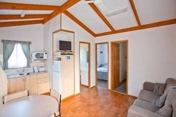 Wagga Wagga Beach Caravan Park2
