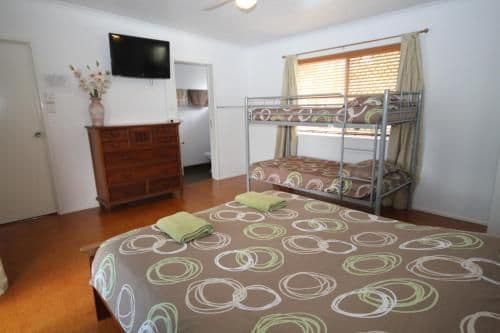 One-Bedroom Apartment with Balcony and Bathroom