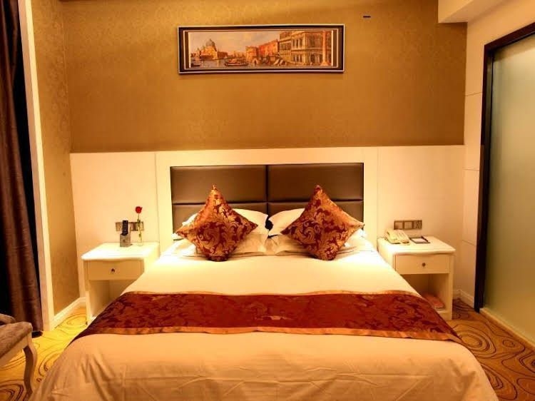 Atlanta Regal Hotel0