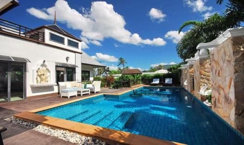 Villa with Garden View