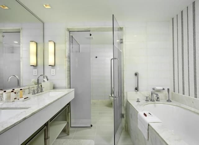 DOUBLE OCEAN VIEW TWO DOUBLE BEDS