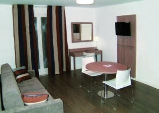 Sejours Et Affaires Roissy Village3